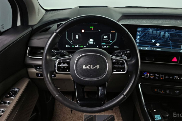 2024 Kia Carnival с пробегом 50 694 км