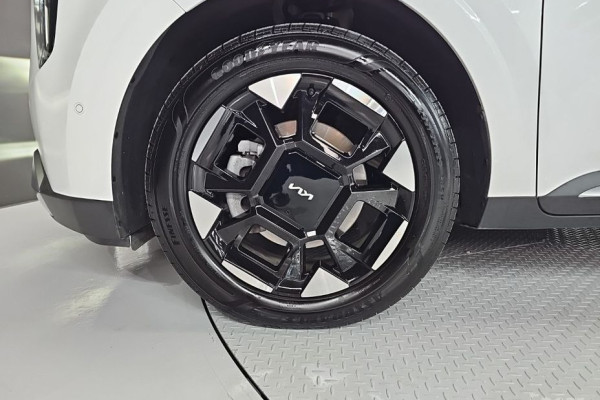 2025 Kia Carnival с пробегом 16 125 км