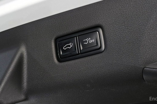 2024 Kia Carnival с пробегом 50 694 км