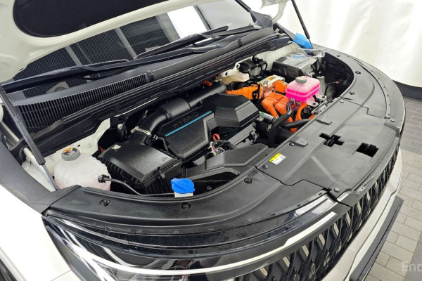 2024 Kia Carnival с пробегом 25 627 км