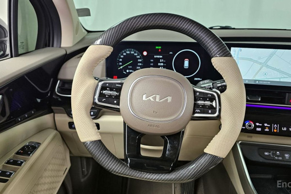 2024 Kia Carnival с пробегом 28 819 км