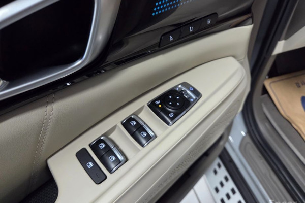 2025 Kia Carnival с пробегом 27 300 км