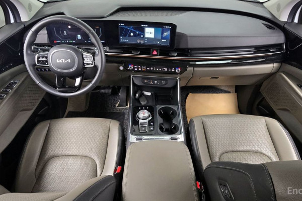 2024 Kia Carnival с пробегом 25 627 км