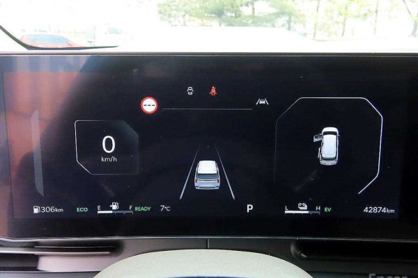 2024 Kia Carnival с пробегом 42 872 км