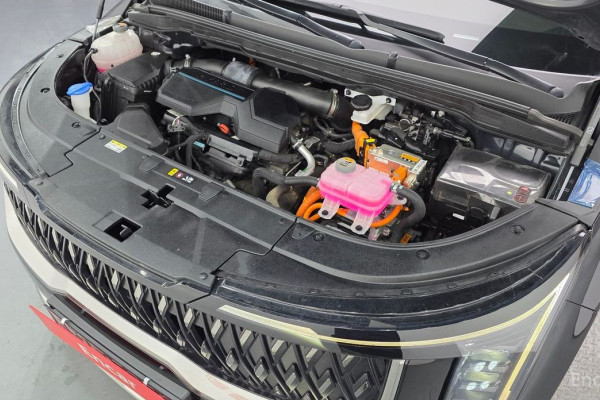 2024 Kia Carnival с пробегом 57 802 км