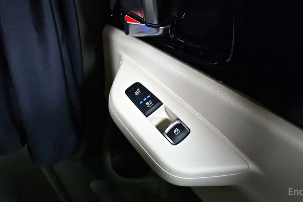 2024 Kia Carnival с пробегом 28 819 км