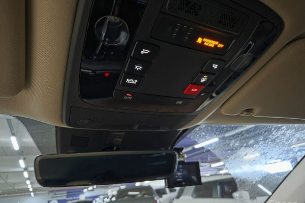 2025 Kia Carnival с пробегом 10 876 км