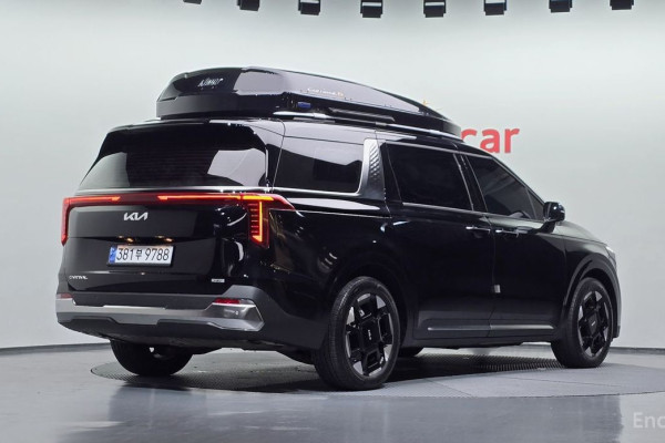 2024 Kia Carnival с пробегом 28 888 км