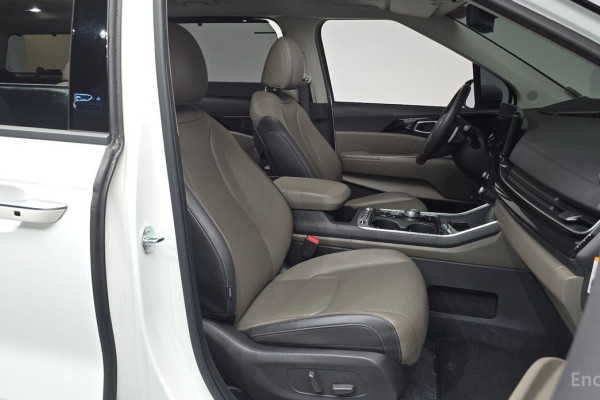 2024 Kia Carnival с пробегом 34 864 км