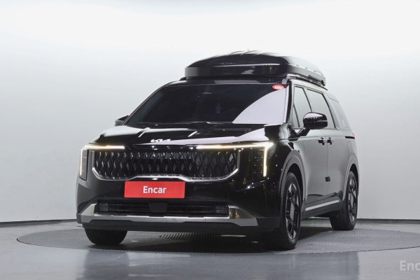 2024 Kia Carnival с пробегом 28 888 км