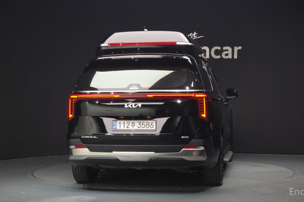 2024 Kia Carnival с пробегом 23 147 км