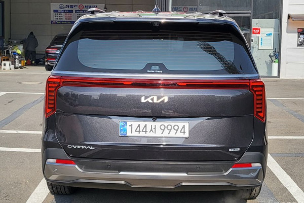 2024 Kia Carnival с пробегом 18 279 км