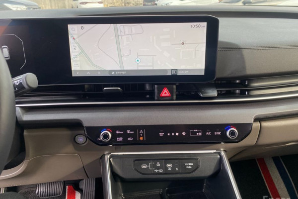 2024 Kia Carnival с пробегом 31 443 км