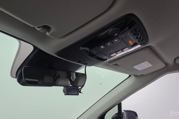 2024 Kia Carnival с пробегом 57 802 км