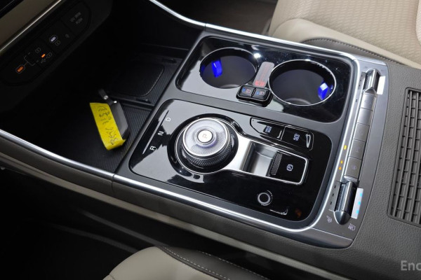 2024 Kia Carnival с пробегом 23 147 км