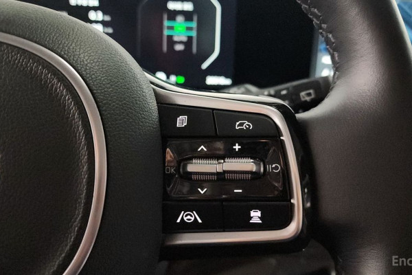 2024 Kia Carnival с пробегом 28 516 км