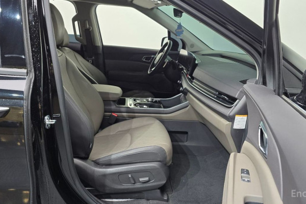 2024 Kia Carnival с пробегом 28 888 км