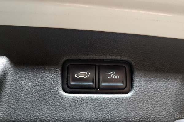 2024 Kia Carnival с пробегом 28 516 км