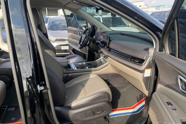 2024 Kia Carnival с пробегом 31 443 км