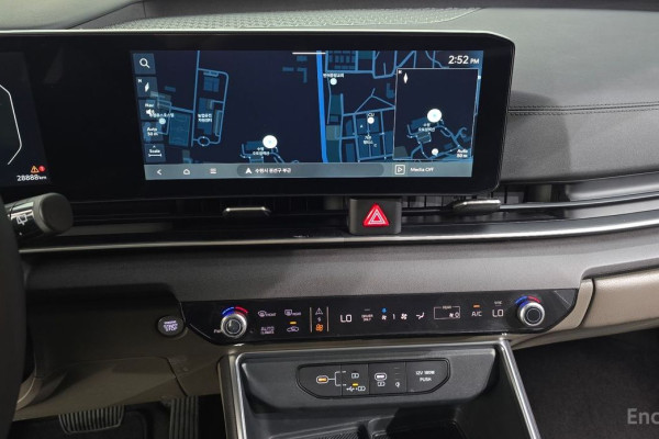 2024 Kia Carnival с пробегом 28 888 км