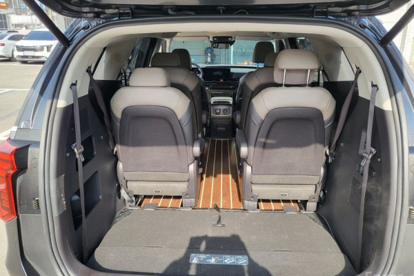 2024 Kia Carnival с пробегом 18 279 км