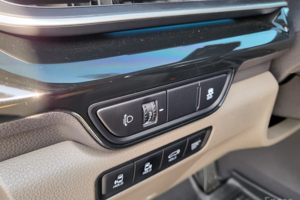 2024 Kia Carnival с пробегом 18 279 км