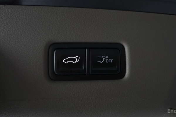 2024 Kia Carnival с пробегом 23 147 км