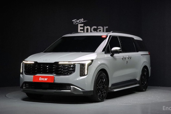 2024 Kia Carnival с пробегом 12 977 км