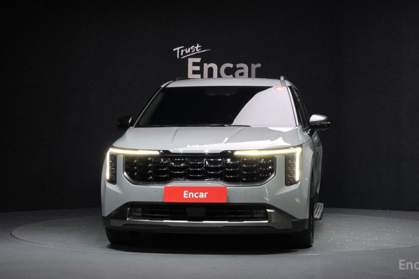 2024 Kia Carnival с пробегом 12 977 км