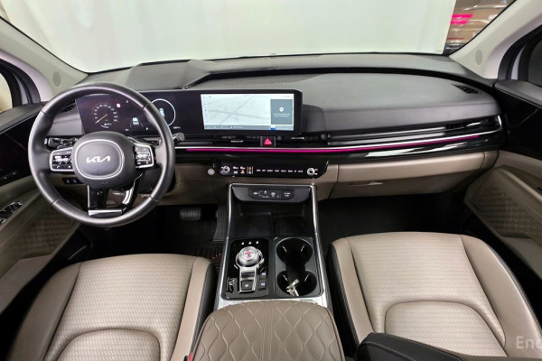 2024 Kia Carnival с пробегом 12 977 км