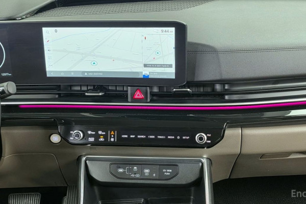 2024 Kia Carnival с пробегом 12 977 км