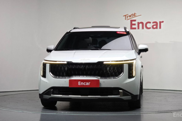 2023 Kia Carnival с пробегом 67 881 км