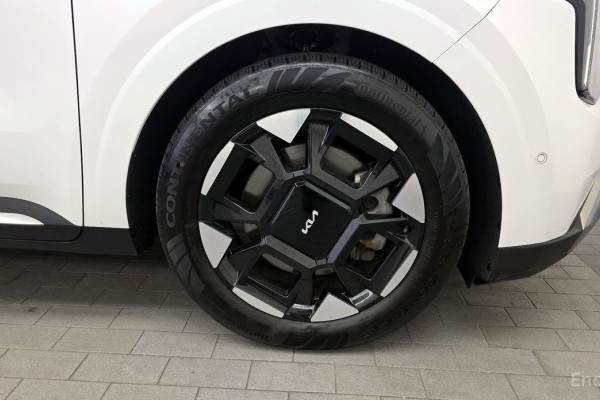 2023 Kia Carnival с пробегом 67 881 км