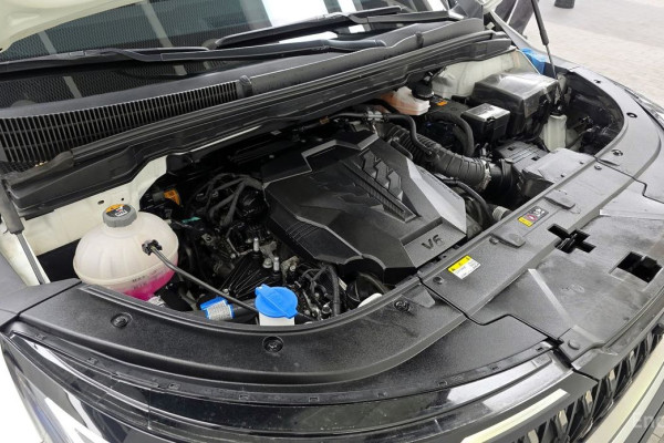 2023 Kia Carnival с пробегом 67 881 км