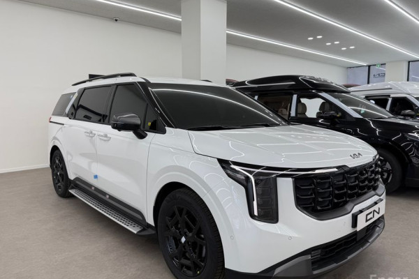 2026 Kia Carnival с пробегом 26 км