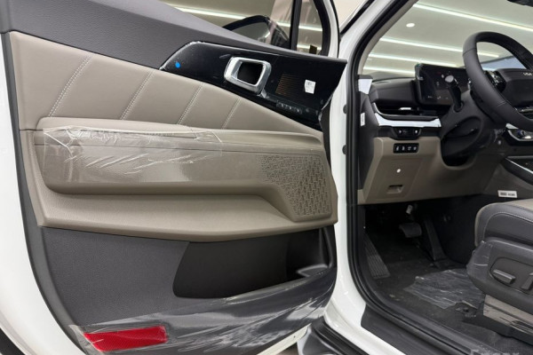 2026 Kia Carnival с пробегом 26 км