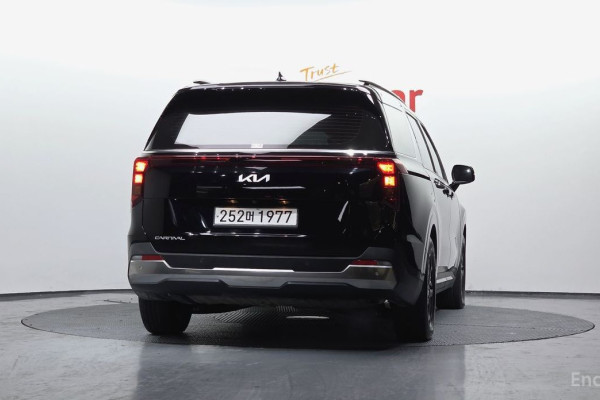 2023 Kia Carnival с пробегом 30 465 км