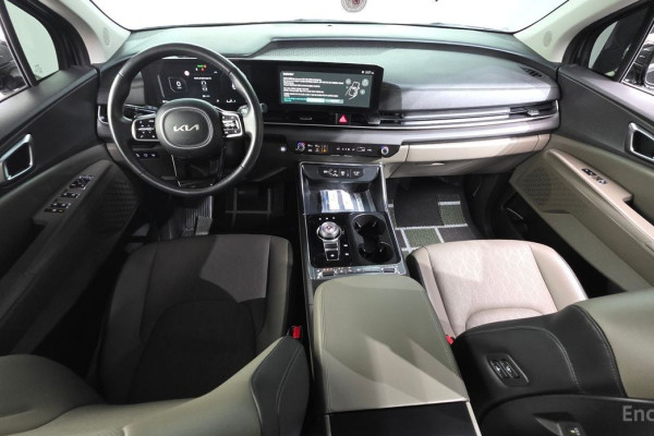 2023 Kia Carnival с пробегом 30 465 км