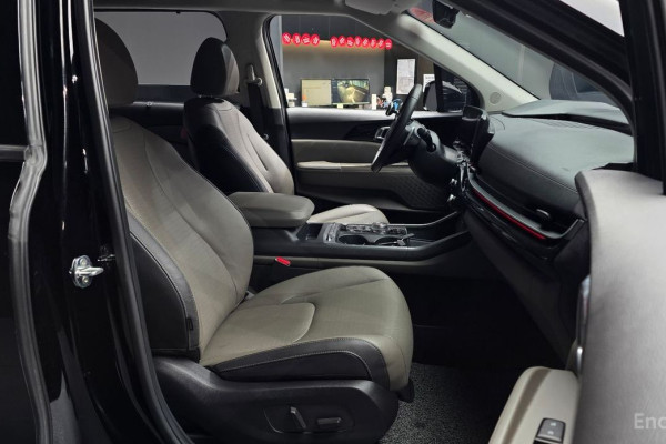 2024 Kia Carnival с пробегом 22 235 км