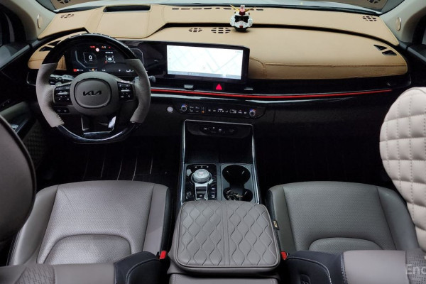 2024 Kia Carnival с пробегом 35 794 км