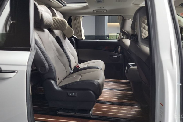 2024 Kia Carnival с пробегом 35 794 км