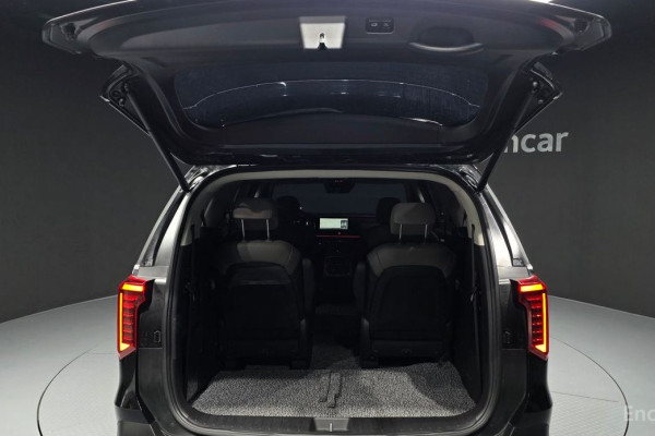 2024 Kia Carnival с пробегом 22 235 км