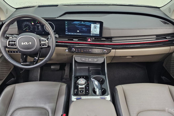 2024 Kia Carnival с пробегом 52 991 км