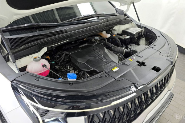 2024 Kia Carnival с пробегом 49 066 км