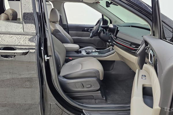 2024 Kia Carnival с пробегом 52 991 км