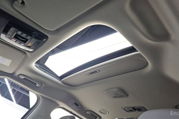 2024 Kia Carnival с пробегом 52 991 км