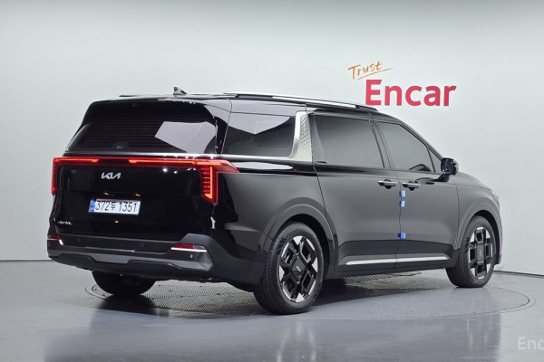 2024 Kia Carnival с пробегом 465 км