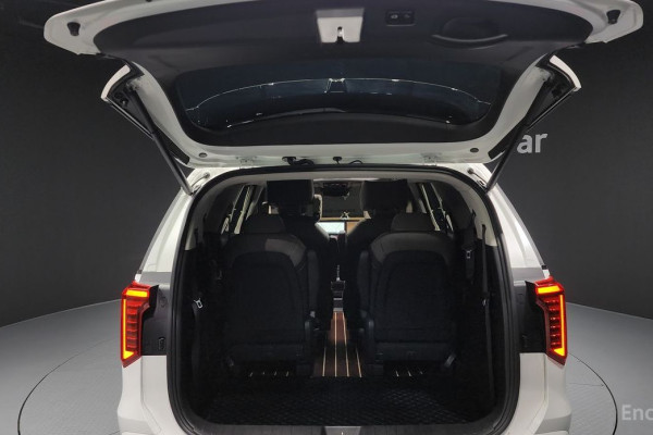 2024 Kia Carnival с пробегом 35 794 км