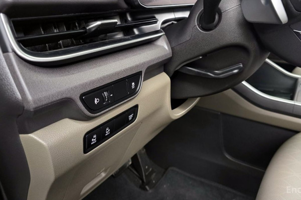 2024 Kia Carnival с пробегом 49 066 км