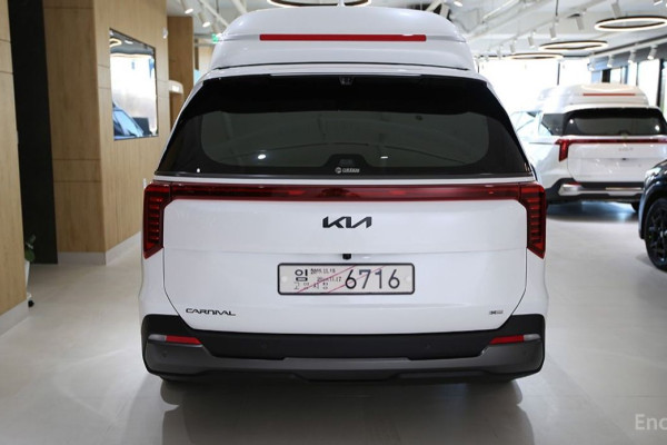 2026 Kia Carnival с пробегом 14 км
